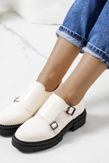 Chaussures en cuir verni beige Valks 2