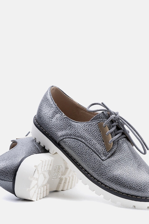 Chaussures pour enfants grises...