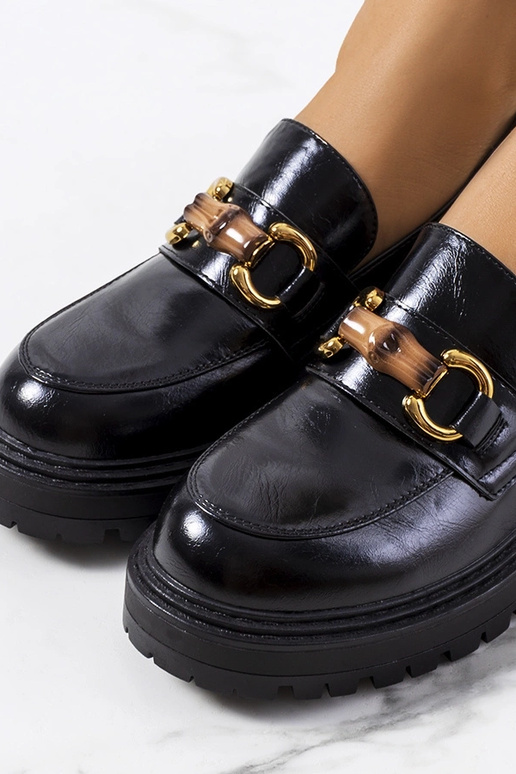 Mocassins noirs, « Kemze »