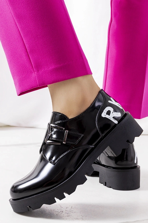 Chaussures à verres noirs Chaussures à verres noirs