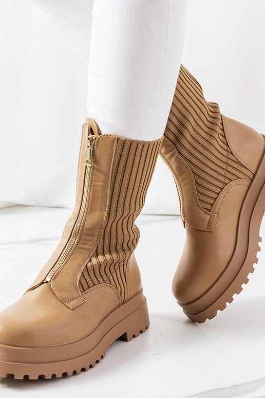 Bottines marron avec tiges... Bottines marron avec tiges...