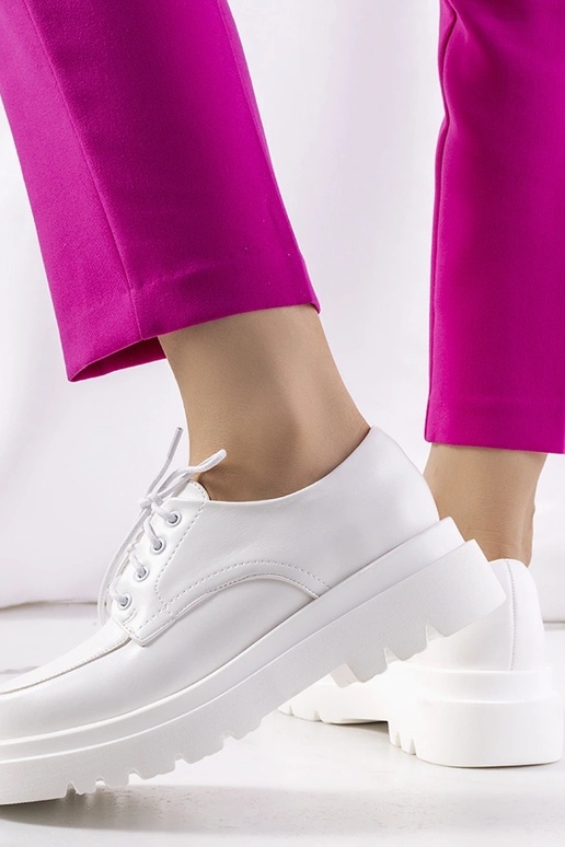 Oxfords blancs, « Nunes » Oxfords blancs, « Nunes »