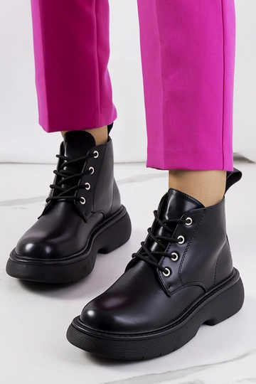 Bottes noires de type «... 2