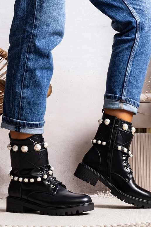 Bottines à lacets noires pour femmes...