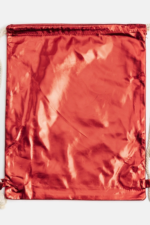 Le sac à dos rouge d'Ernes Le sac à dos rouge d'Ernes