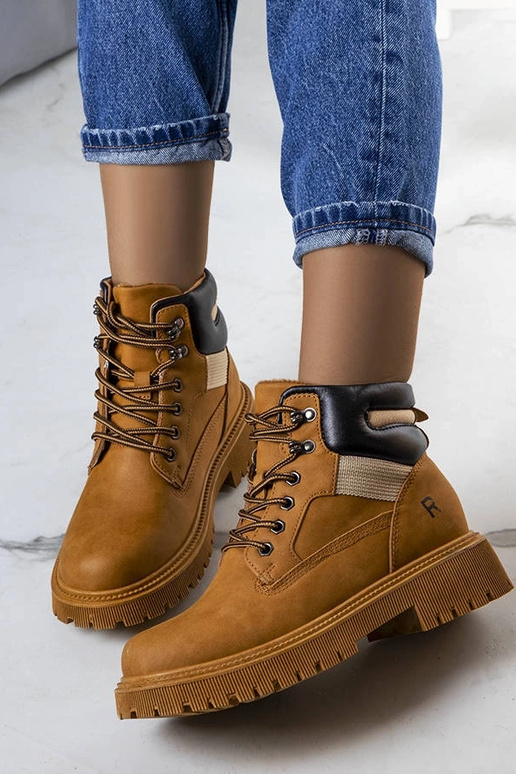 Bottes Nadel isolées marron