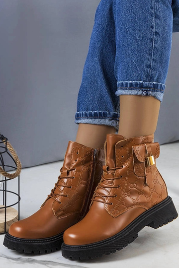 Bottes de trappeur isolées marron pour charbon 2