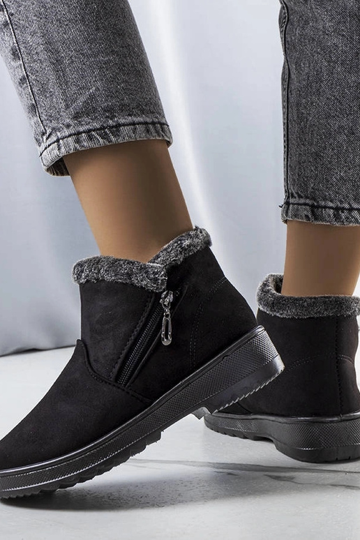 Bottes de neige isolées noires avec...