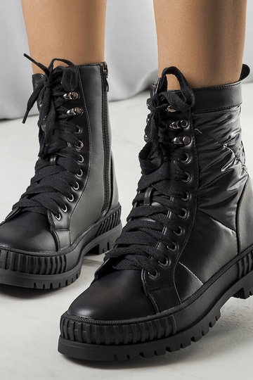 Bottes de randonnée d'hiver...