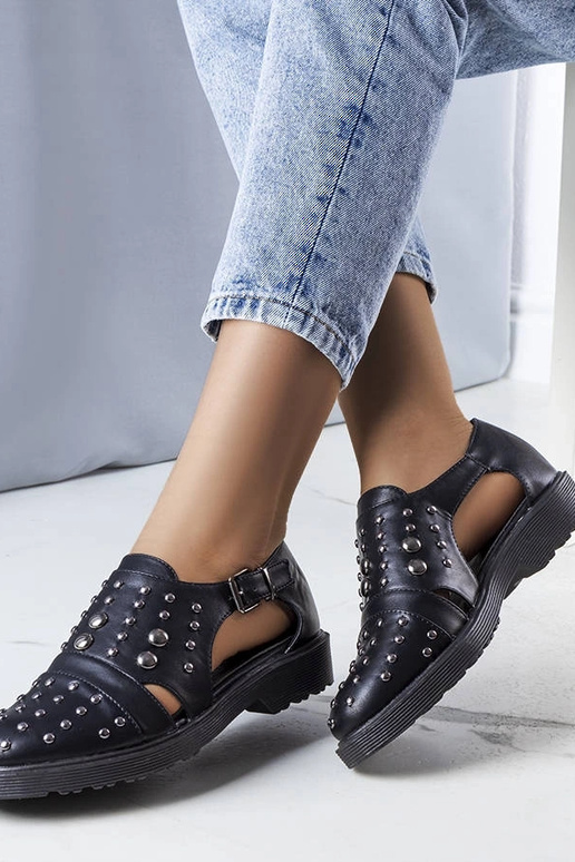 Chaussures noires découpées Eleana Chaussures noires découpées Eleana