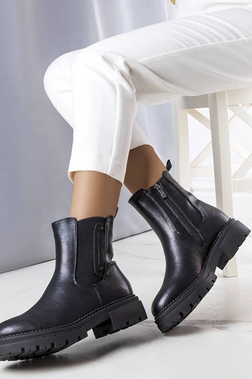 Bottines d'hiver noires, «...