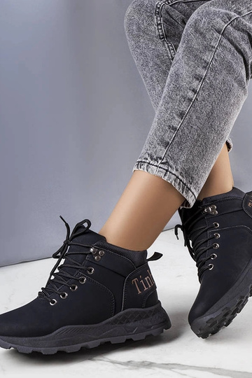 Bottes de randonnée isolées... 2