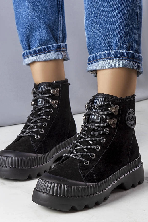 Bottines noires isolées Big Star...