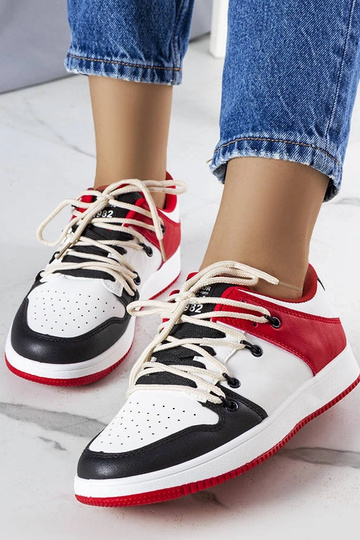 Baskets rétro noires et rouges, « Shari » 2