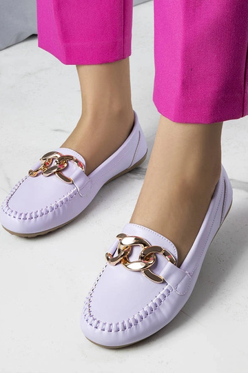 Mocassins violets avec chaîne Norma
