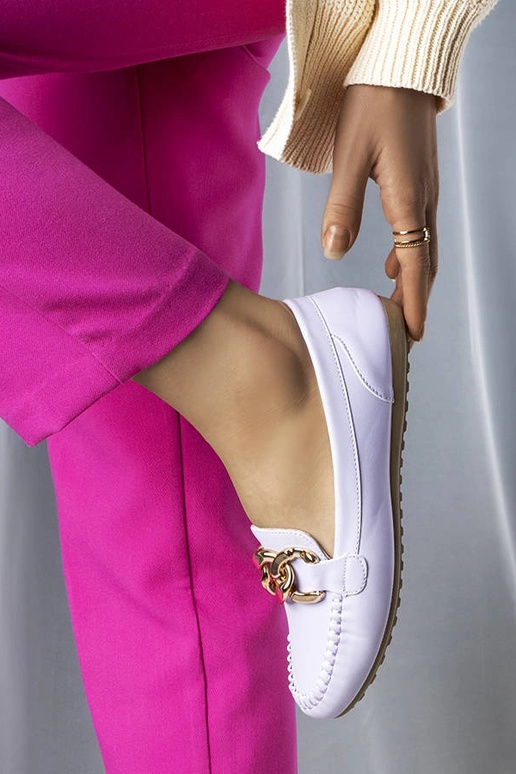 Mocassins violets avec chaîne Norma