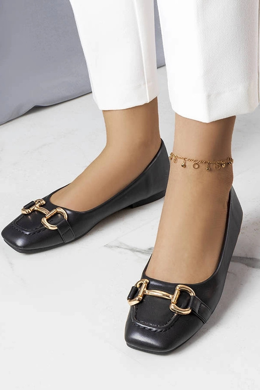 Ballerines noires avec décoration...