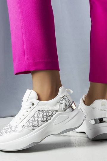 Baskets blanches avec...