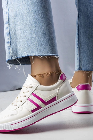 Baskets crème avec... 2