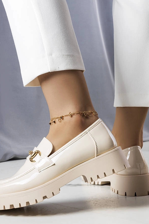 Chaussures Simard en cuir verni beige Chaussures Simard en cuir verni beige