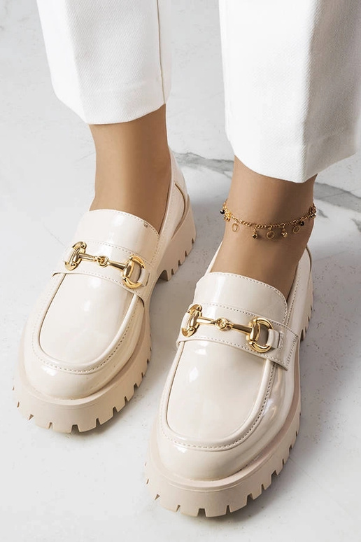 Chaussures Simard en cuir verni beige Chaussures Simard en cuir verni beige