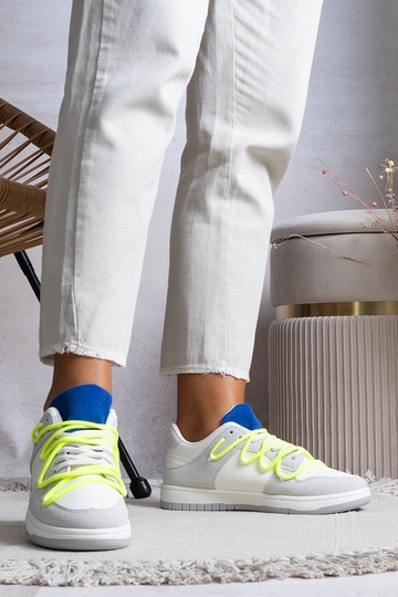Baskets grises pour femmes avec lacets fluo Arcobaleno 2
