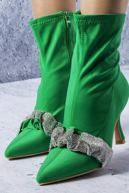 Bottines vertes ornées de zircons Caisse