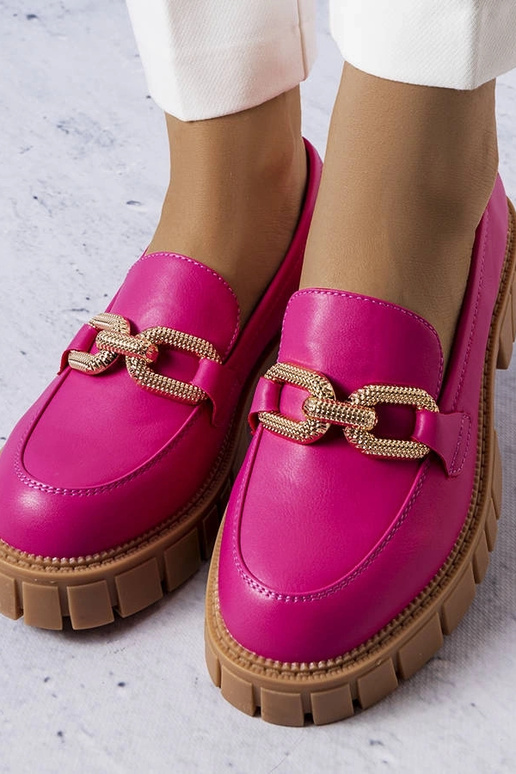 Mocassins rose avec décoration dorée,...