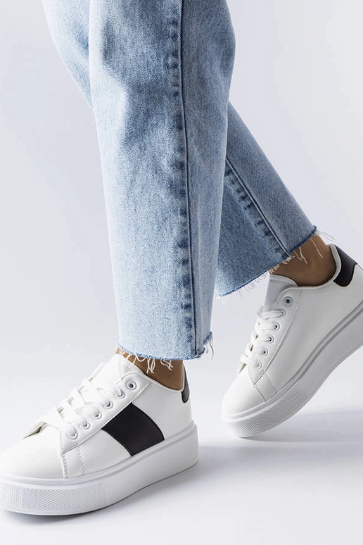 Baskets blanches à bride noire Aurélie