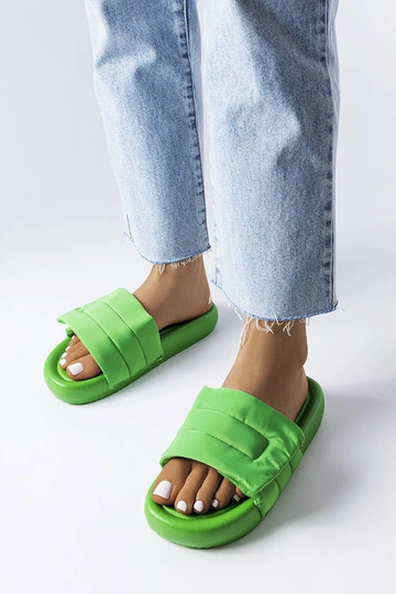 Tongs vertes à fermeture velcro Aleron