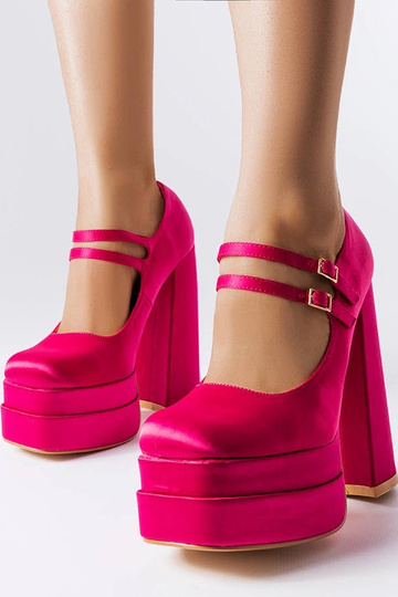 Escarpins à talons hauts...