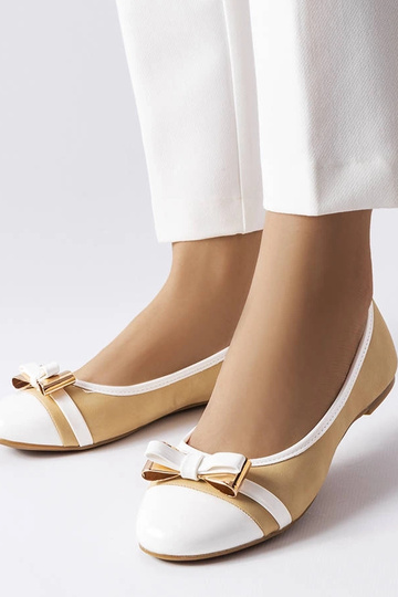 Chaussures blanches et... 2