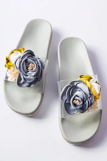 Tongs grises à tige... 2