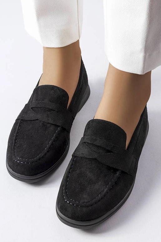 Ballerines en simili daim noires... Ballerines en simili daim noires...