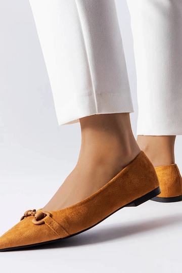 Ballerines marron à bout...