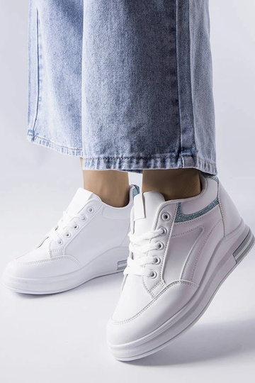 Chaussures de sport... 2