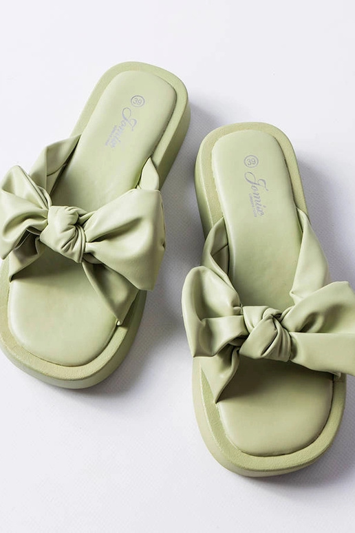 Tongs vertes à plateforme et nœud Edvard