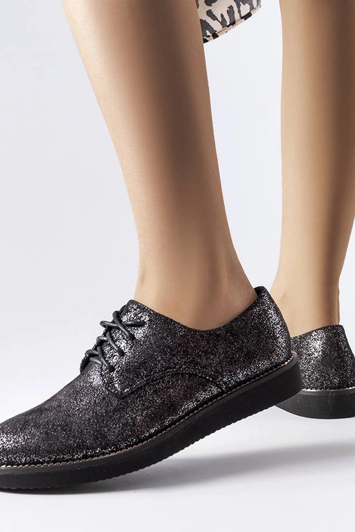 Chaussures en brocart pailleté noir... Chaussures en brocart pailleté noir...
