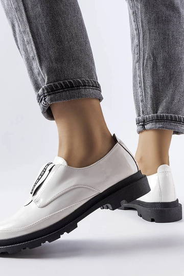 Chaussures Legget en cuir verni blanc 2