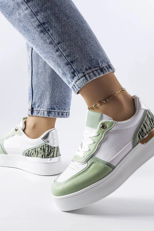 Baskets vertes sur la plateforme Tooele