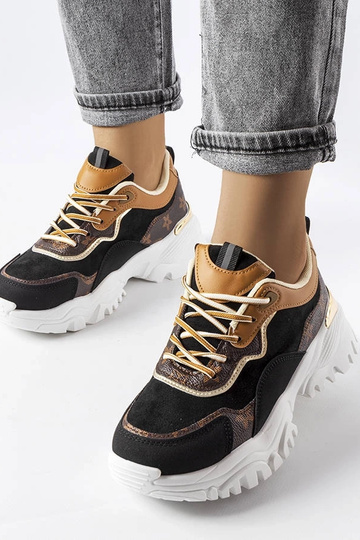 Baskets noires à semelle... 2