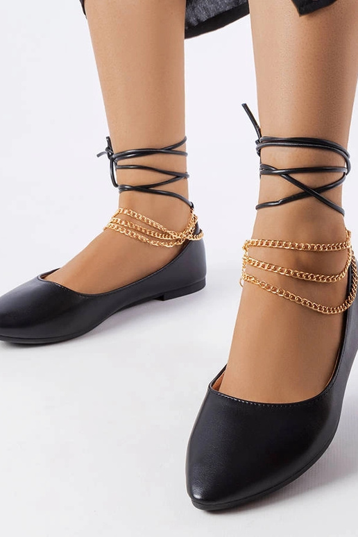 Ballerines noires avec fermoir...