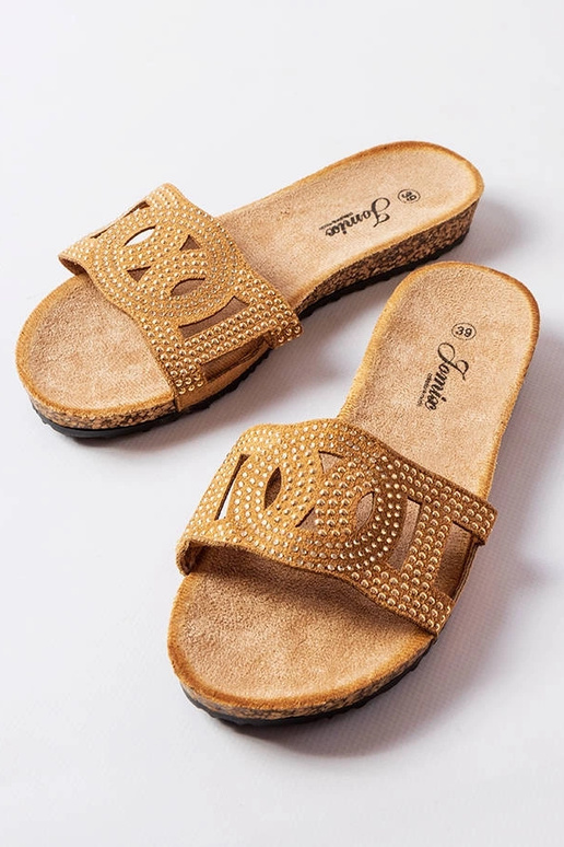 Tongs beiges ornées de strass Lagacé