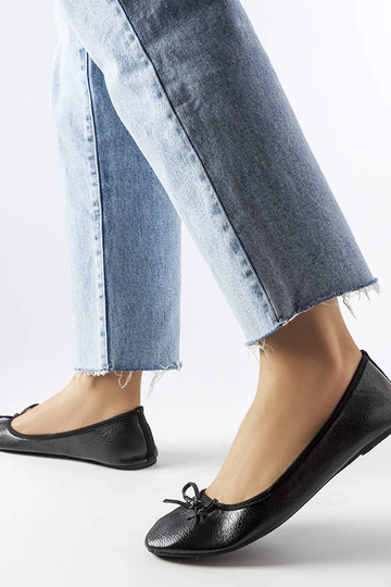 Ballerines noires ornées d'un noeud Vaillancour 2