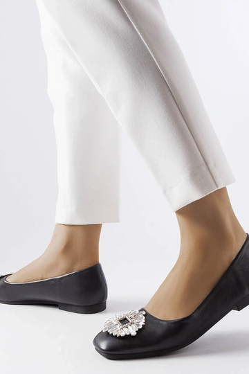 Ballerines noires avec broche Miren 2