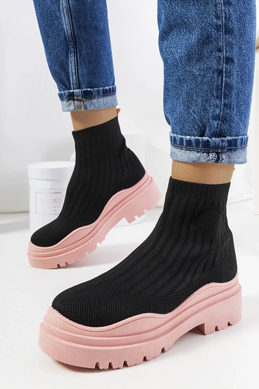 Baskets hautes noires et roses, «...