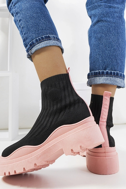 Baskets hautes noires et roses, «...