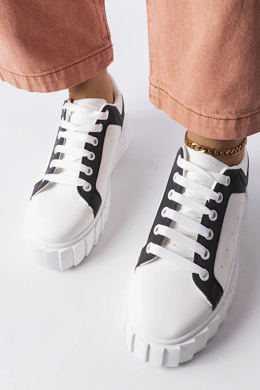 Baskets blanches sur plateforme Gosselin Baskets blanches sur plateforme Gosselin