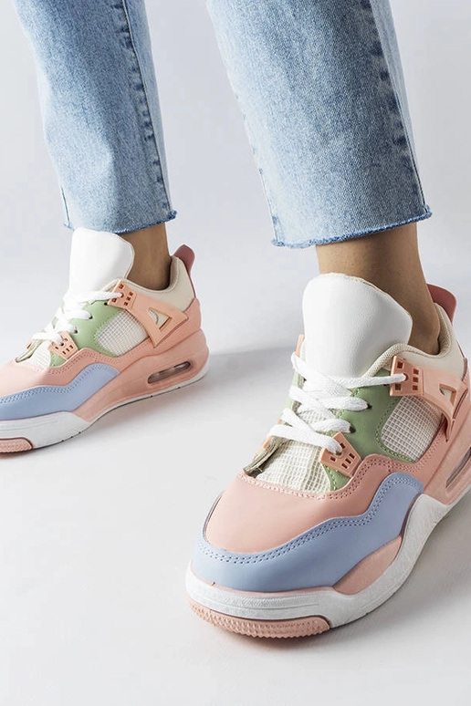 Baskets roses en matériaux combinés... Baskets roses en matériaux combinés...