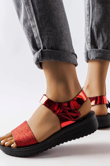 Sandales compensées rouges... 2